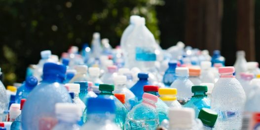 7 saveta kako da živite sa manje (plastičnog) otpada