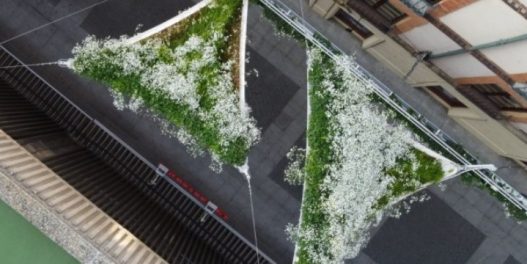 Ova španska kompanija postavlja nadstrešnice sa zelenilom koje „lebde” između zgrada