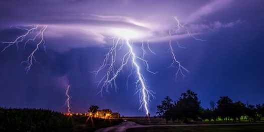 Sezona superćelijskih oluja: zašto se one dešavaju, i da li su krivac klimatske promene?