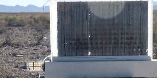 Ovaj neobični uređaj proizvodi vodu iz vazduha – i radi čak i u sušnoj i uzavreloj Dolini smrti