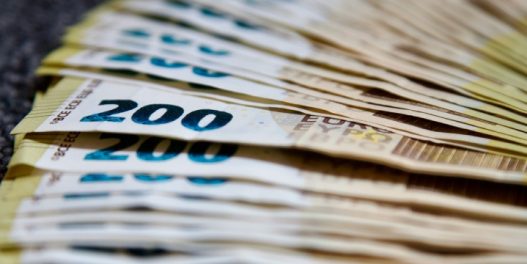 Ceh zavisnosti od gasa: Od 2021, EU je potrošila duplo više novca na uvoz fosilnih goriva