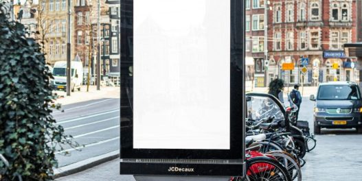 Amsterdam je prvi glavni grad koji zabranjuje reklame za fosilna goriva i meso na javnim mestima