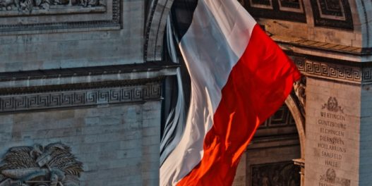 Kao odgovor na energetsku krizu, Francuska duplira državnu pomoć za e-vozila i toplotne pumpe na 10 milijardi evra godišnje