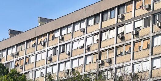 Naši stanovi i zgrade nisu prilagođeni letnjim vrućinama. Rešenje ne smeju da budu samo klima uređaji