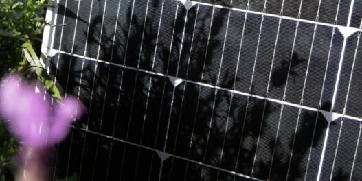 Kalifornija daje svetlo solarnim panelima koji se priključuju direktno u utičnicu: Očekivane godišnje uštede i preko 400 dolara